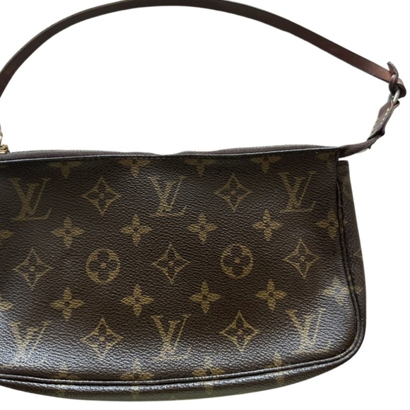Louis Vuitton Pochette - Picture 1 of 8
